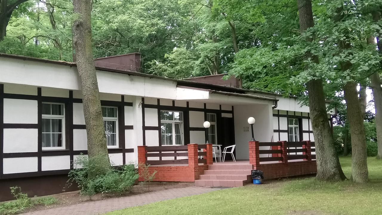 Hostel Dworek Osiecki Koral Osieki  Exterior foto